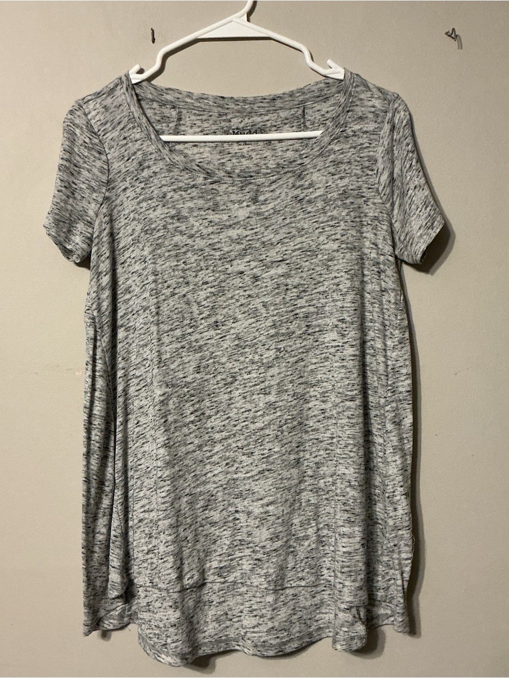 Mudd Women's Heathered Gray Short Sleeve Tee